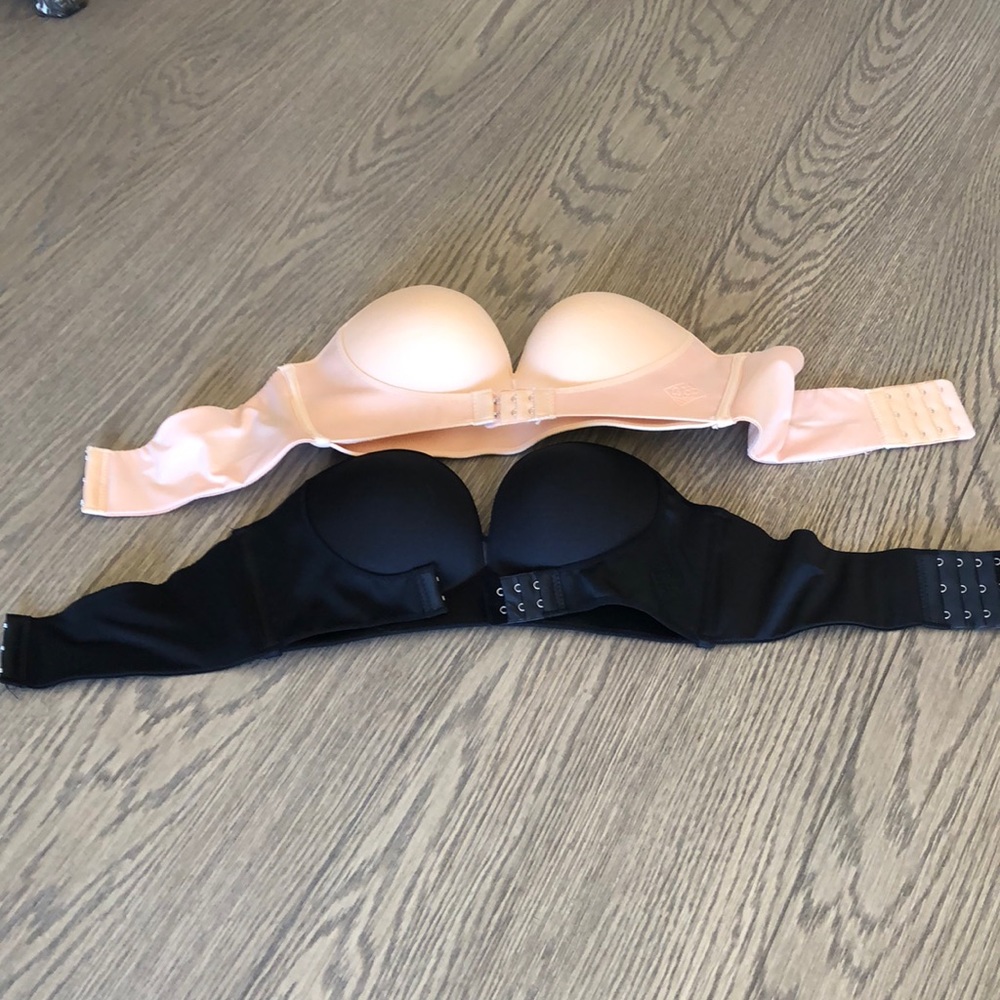 Strapless endless cleavage bra set